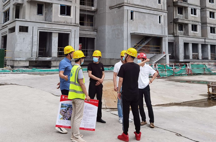 張世東先后前往公司杭州、蘇州、無錫三地房建項目檢查指導(dǎo)安全生產(chǎn)工作